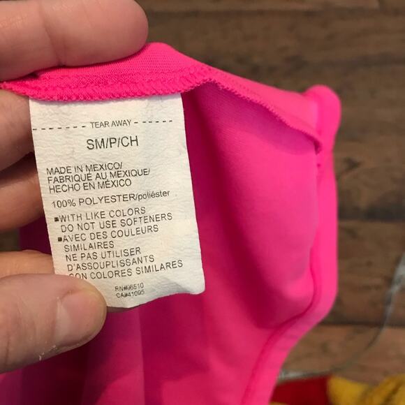 Under Armour pink the tech tee size small - Picture 6 of 6